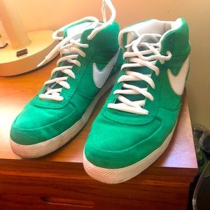 Nike Mavrk 2 Skate shoes Mid 6.0 Size 12